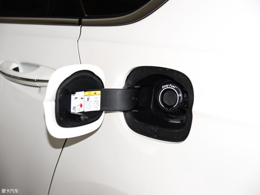 2017ɵϚW EcoBoost 180r