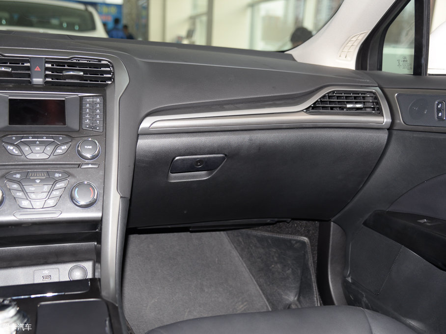 2017ɵϚW EcoBoost 200r