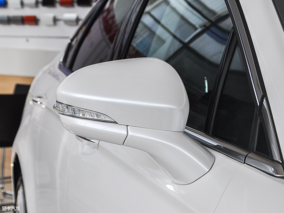 2017ɵϚW EcoBoost 180