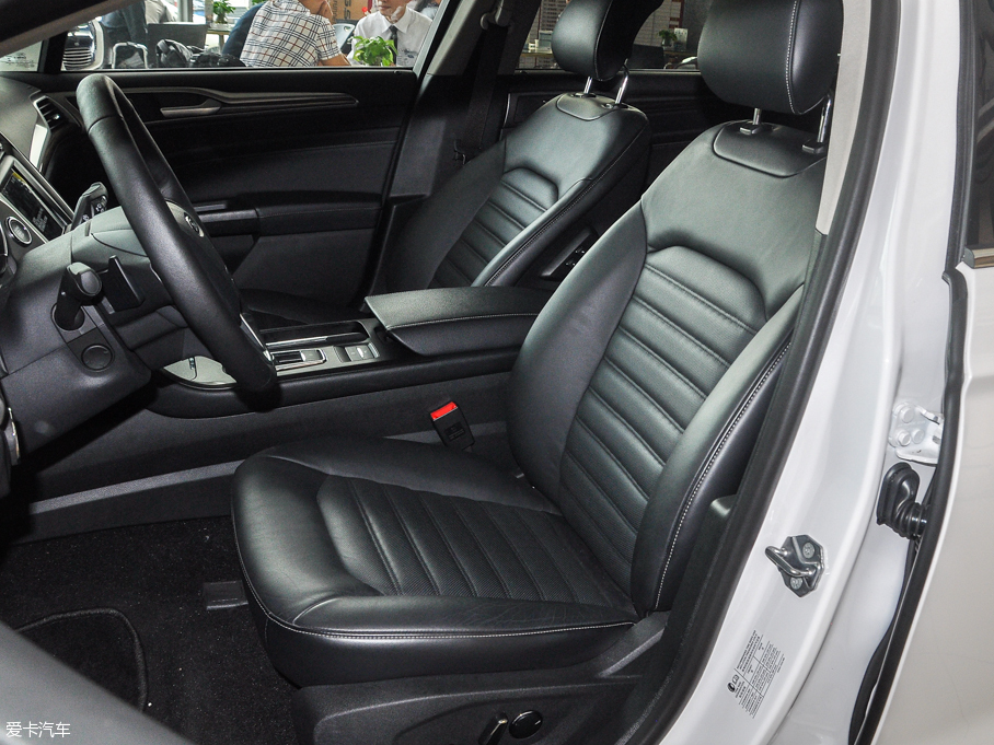 2017ɵϚW EcoBoost 180