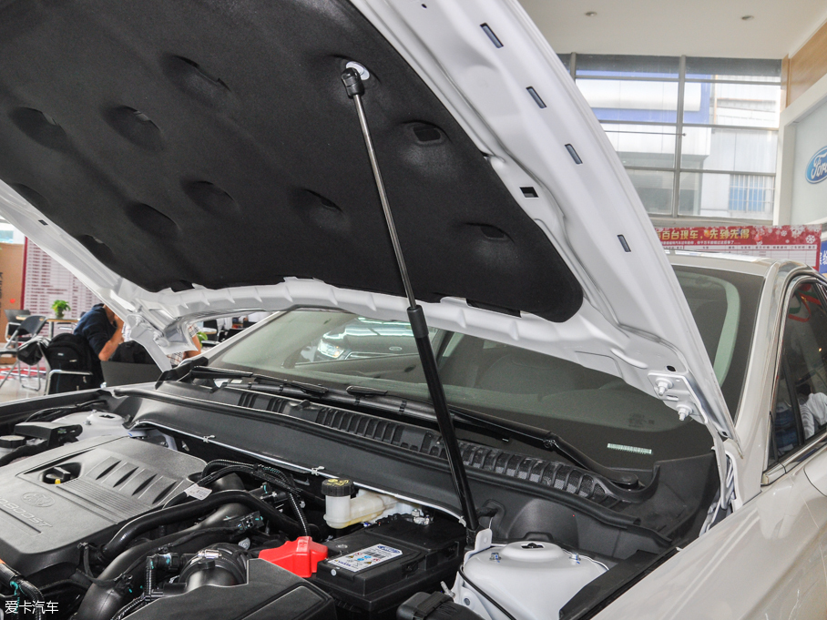 2017ɵϚW EcoBoost 180