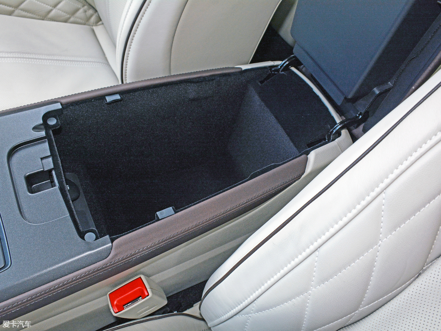 2017ɵϚW EcoBoost 245Ş