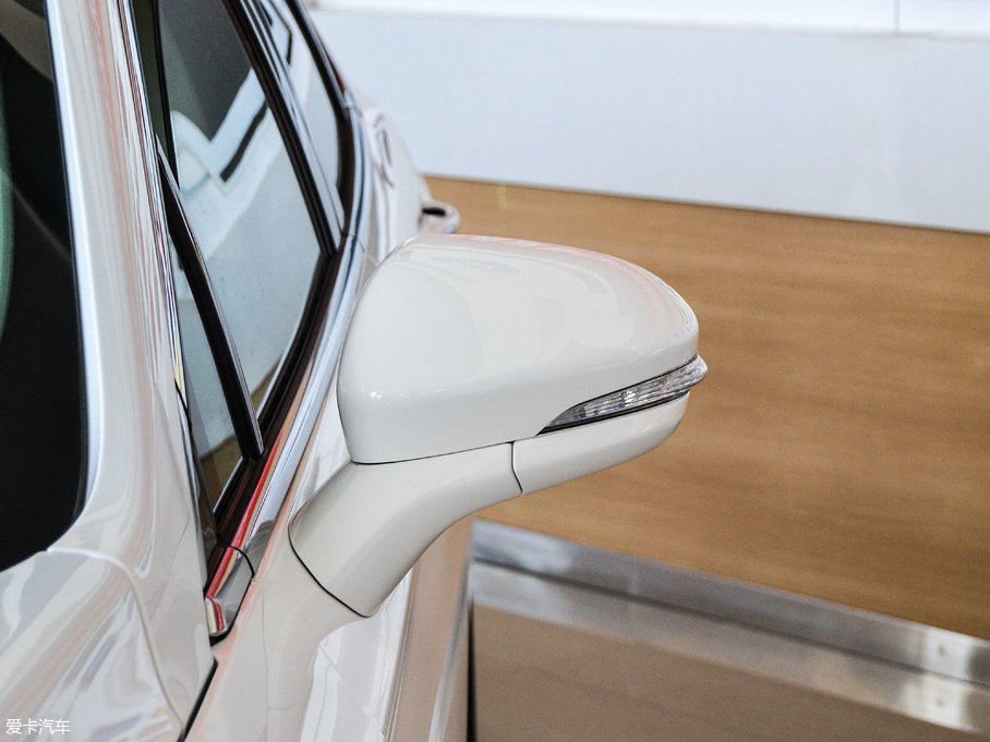 2017ɵϚW EcoBoost 245A\