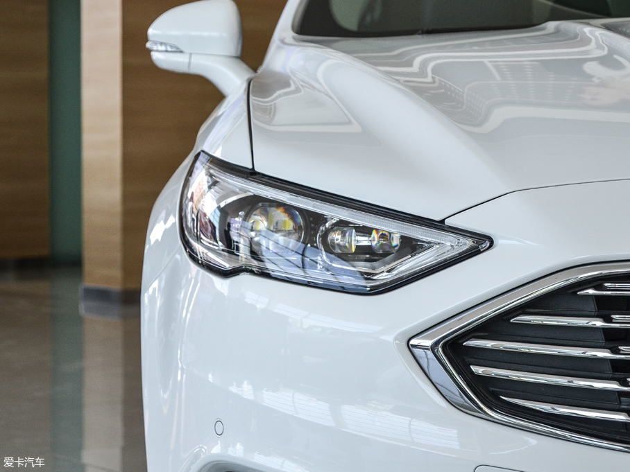 2017ɵϚW EcoBoost 245A\