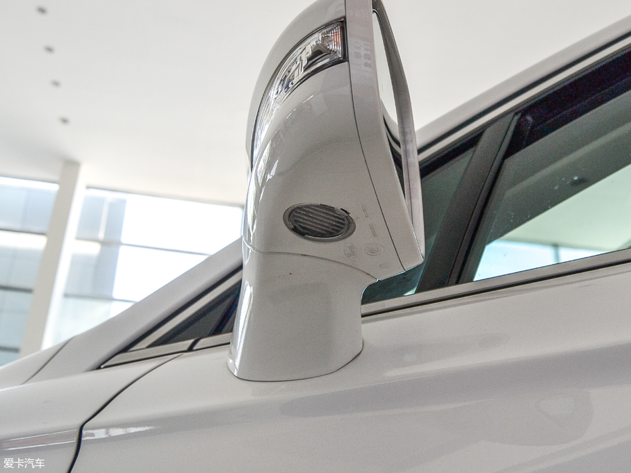 2017ɵϚW EcoBoost 245A\