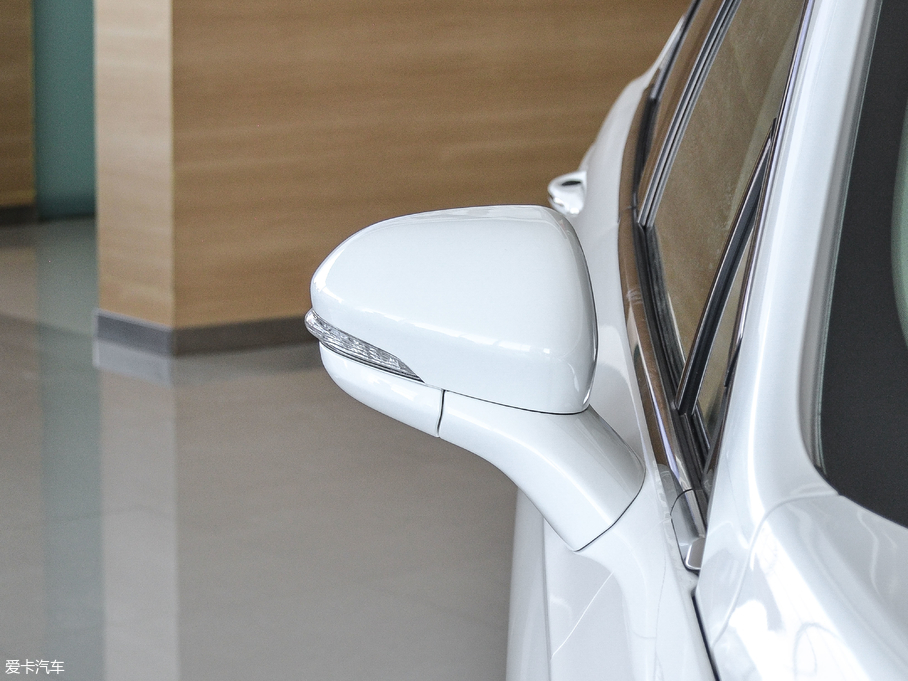 2017ɵϚW EcoBoost 245A\