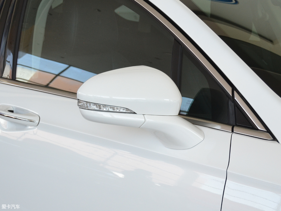 2017ɵϚW EcoBoost 245A\