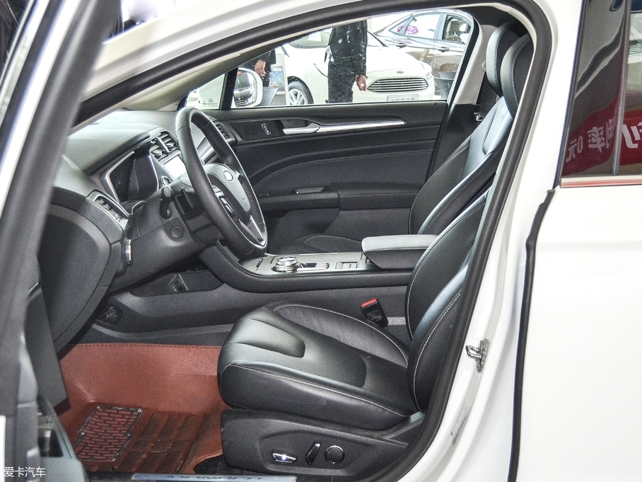 2017ɵϚW EcoBoost 245A\