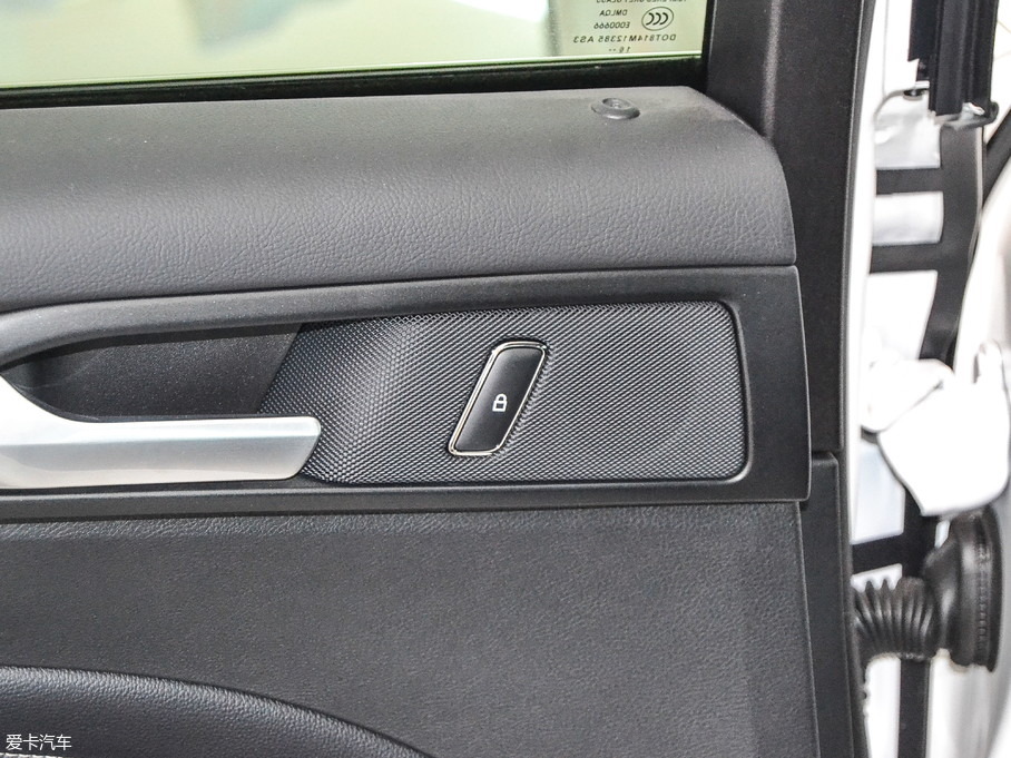 2017ɵϚW EcoBoost 245A\