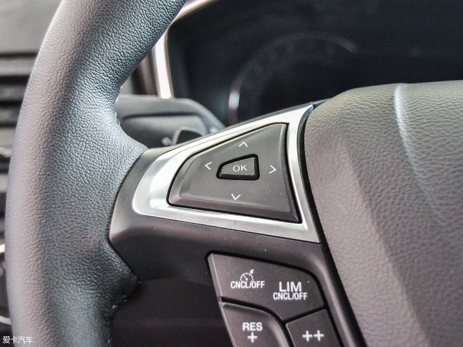 2017ɵϚW EcoBoost 245A\