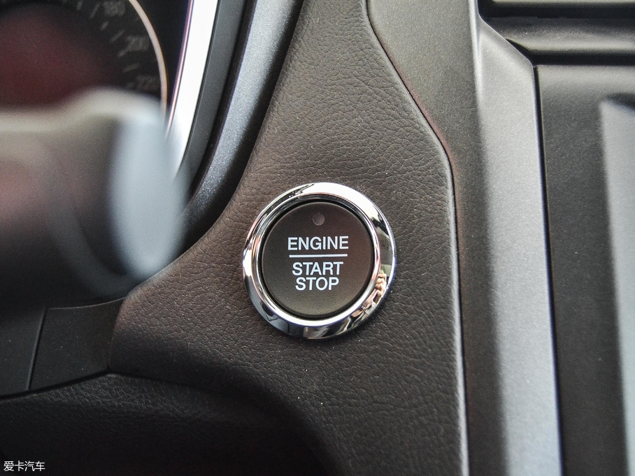 2017ɵϚW EcoBoost 245A\