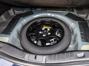 2017款EcoBoost 245旗舰型 备胎