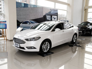 2017款EcoBoost 200时尚型 左前45度