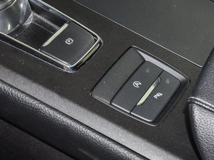 2017EcoBoost 180 v܇Ƅ