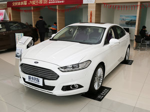 2017款EcoBoost 200豪华型 左前45度