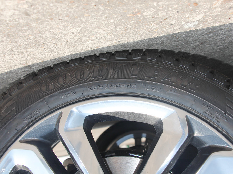 2017J EcoBoost 245 \ 