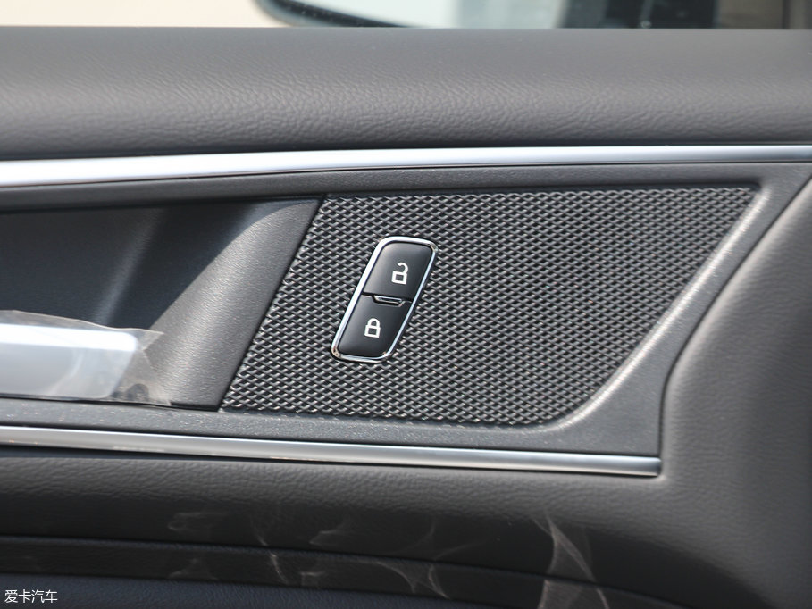 2017J EcoBoost 245 \ 