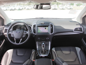 2017款EcoBoost 245 两驱运动型  内饰全景