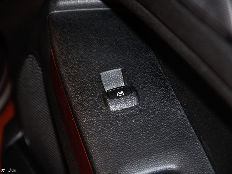 2018������ 2.0L �Ԅ����������