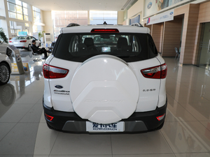 2018款改款 1.5L 自动尊翼型 正后	