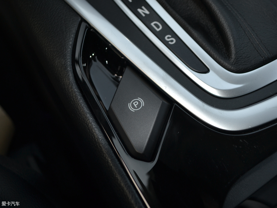 2018J EcoBoost 245 JPLUS 7  V