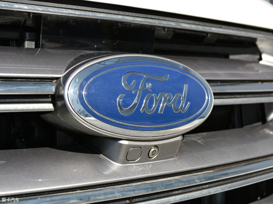 2018J EcoBoost 245 JPLUS 7  V