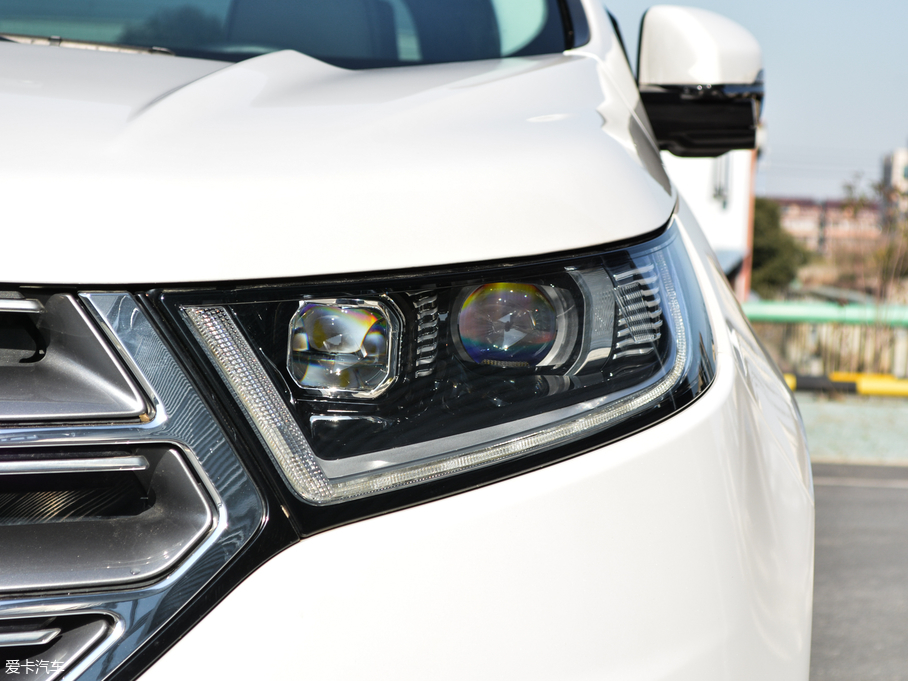 2018J EcoBoost 245 JPLUS 7  V