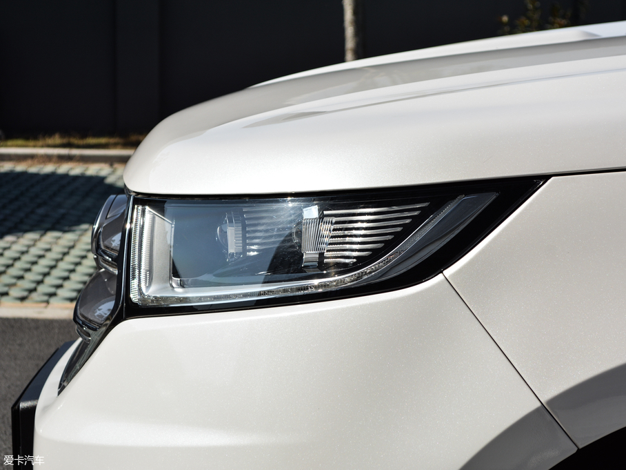 2018J EcoBoost 245 (q)JPLUS 7  V