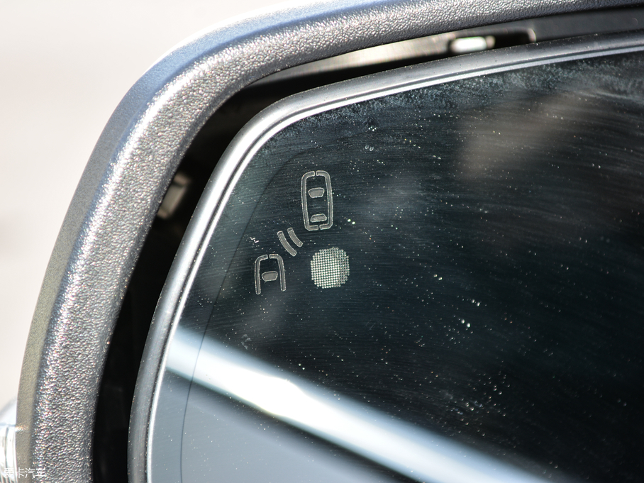 2018J EcoBoost 245 JPLUS 7  V