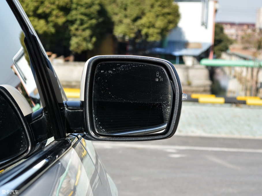 2018J EcoBoost 245 (q)JPLUS 7  (gu)V