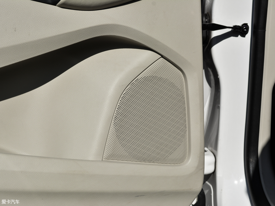 2018J EcoBoost 245 (q)JPLUS 7  (gu)V