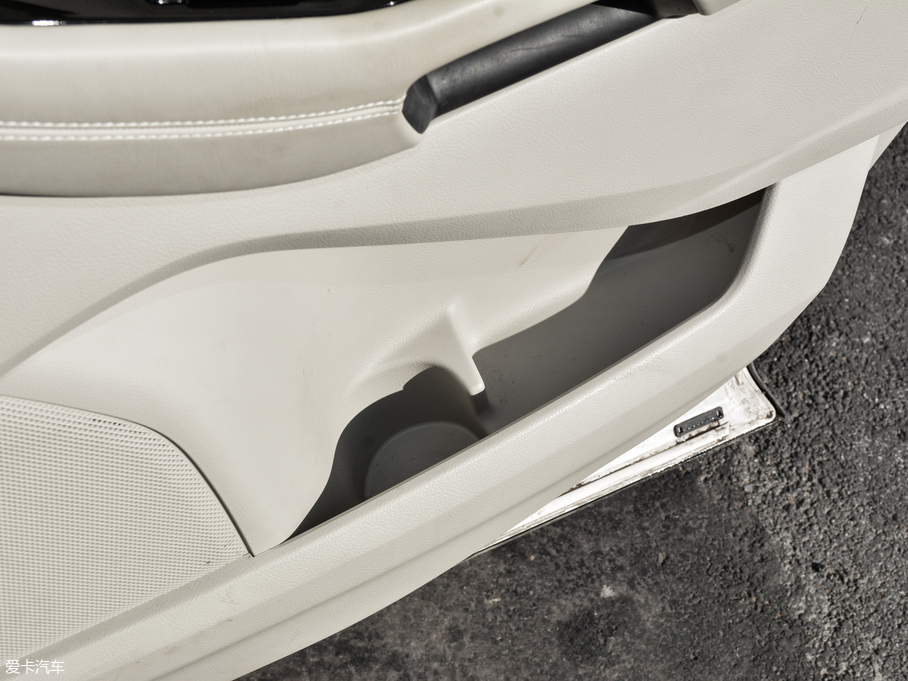 2018J EcoBoost 245 JPLUS 7  V