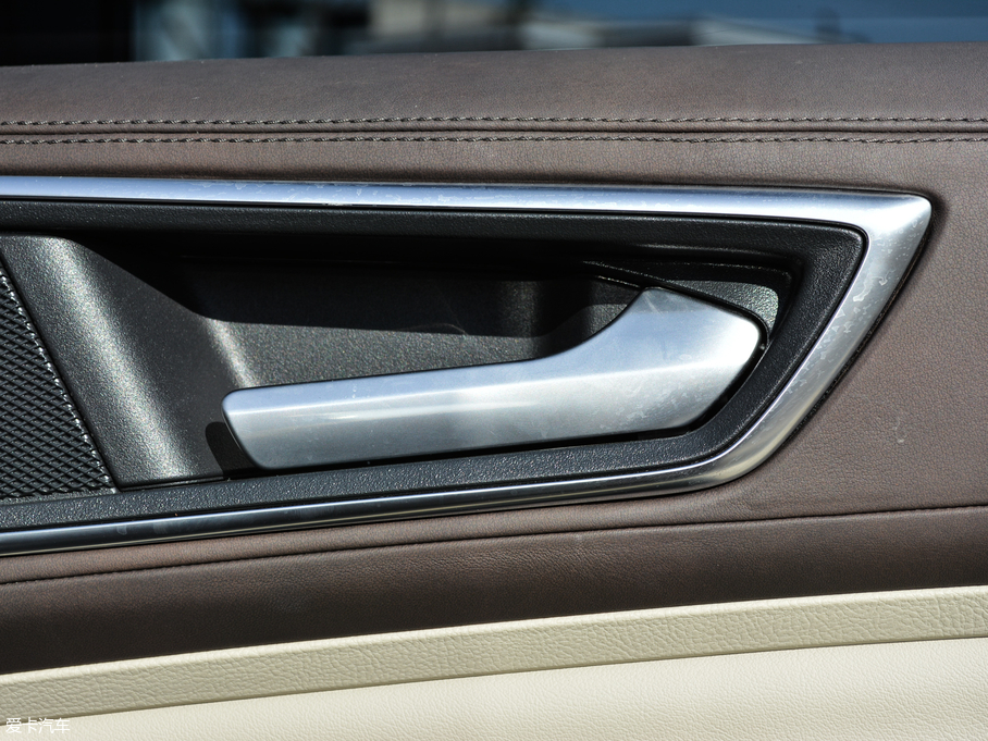 2018J EcoBoost 245 (q)JPLUS 7  V