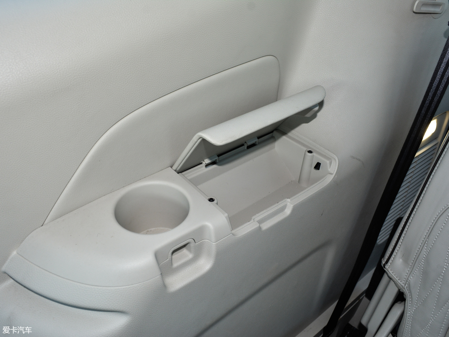 2018J EcoBoost 245 JPLUS 7  V