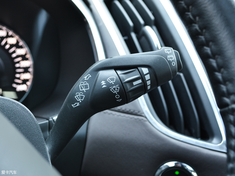 2018J EcoBoost 245 JPLUS 7  V