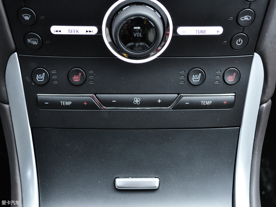 2018J EcoBoost 245 (q)JPLUS 7  (gu)V