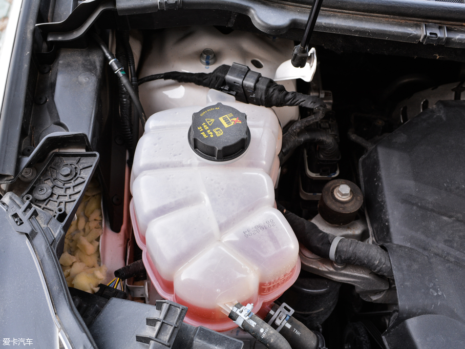 2018J EcoBoost 245 (q)JPLUS 7  (gu)V