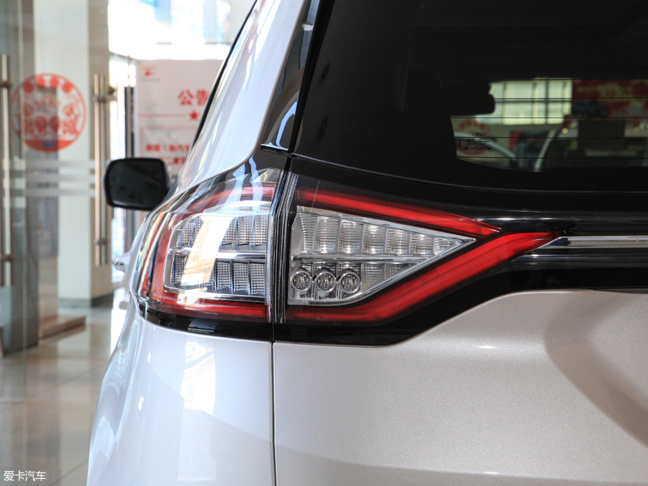 2018J EcoBoost 245 (q)J 7