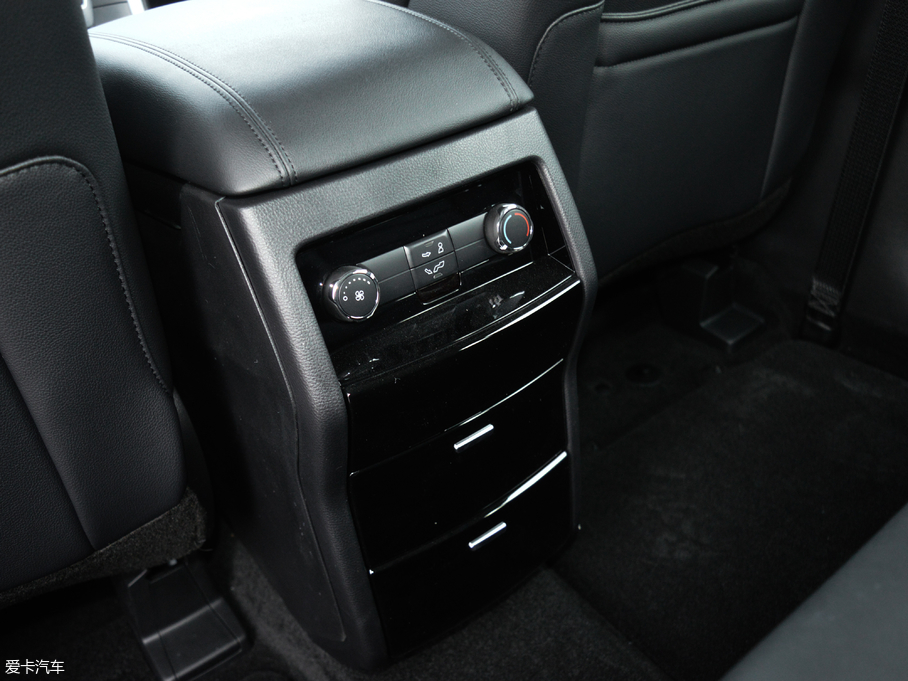 2018J EcoBoost 245 KJ 7  V