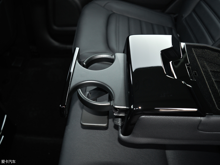 2018J EcoBoost 245 KJ 7  V