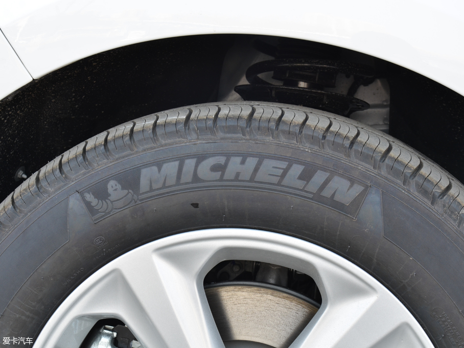 2018J EcoBoost 245 򌾫J 5 V