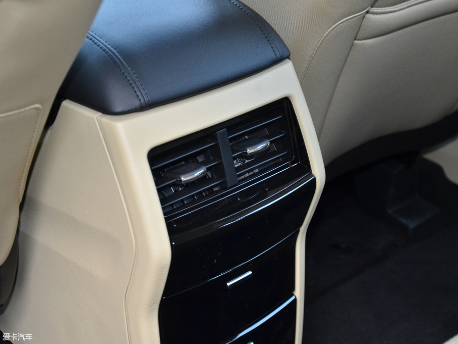 2018J EcoBoost 245 򌾫J 5 V