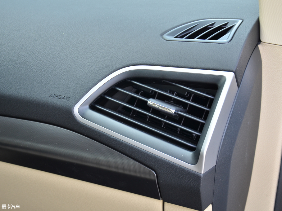 2018J EcoBoost 245 (q)J 5 V