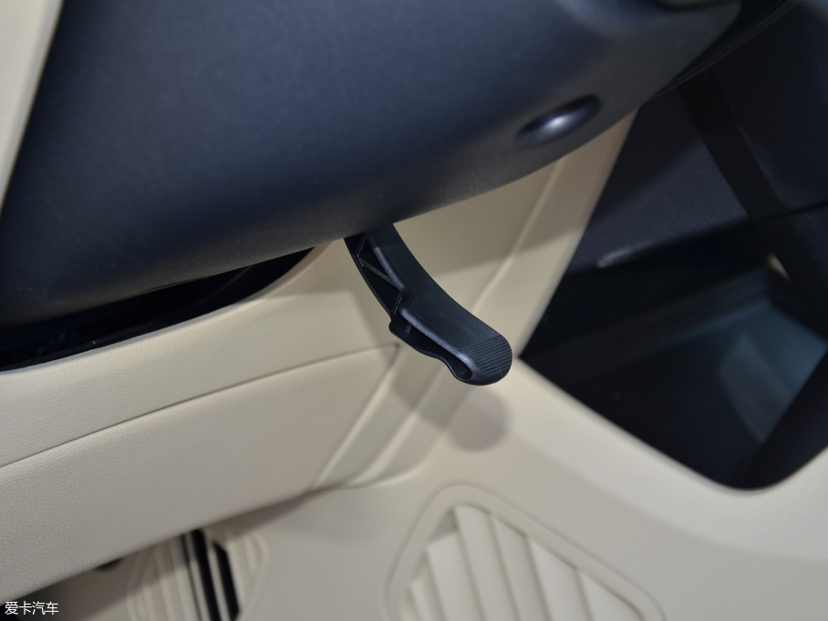 2018J EcoBoost 245 (q)J 5 V