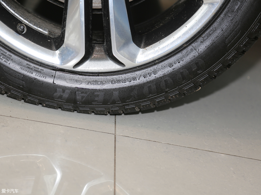 2018J EcoBoost 245 \ 7  V