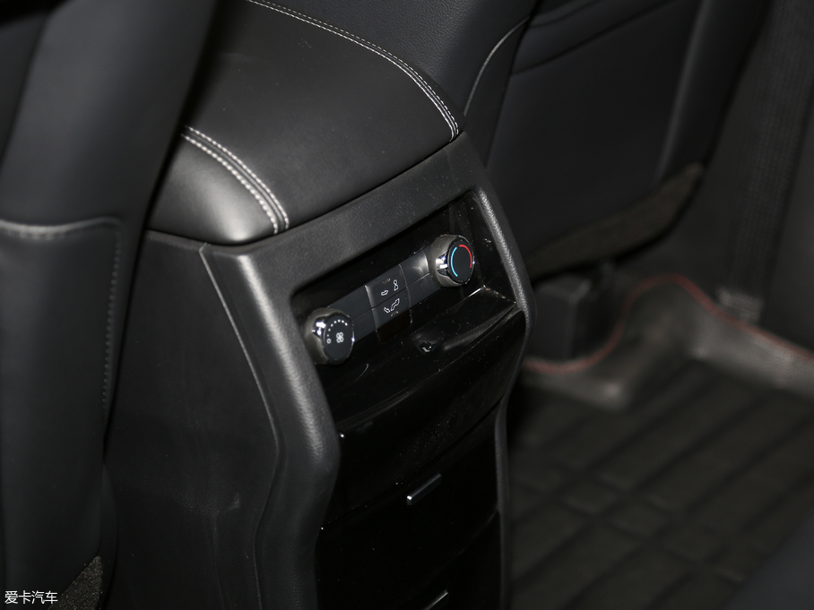 2018J EcoBoost 245 (q)\(yn)(dng) 7  (gu)V