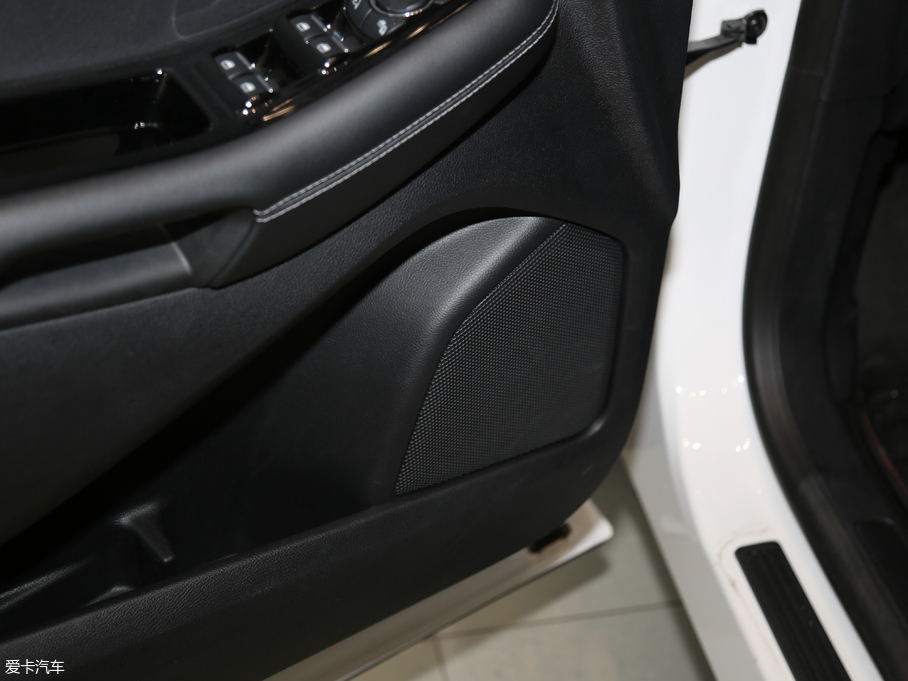 2018J EcoBoost 245 (q)\(yn)(dng) 7  (gu)V