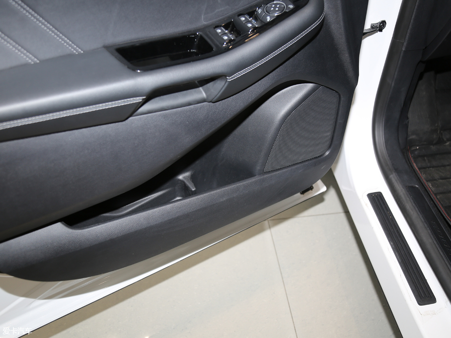 2018J EcoBoost 245 \ 7  V