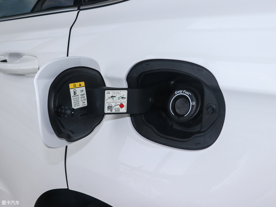 2018J EcoBoost 245 (q)KJ 7  (gu)V