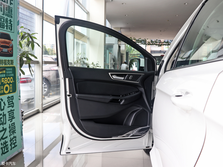 2018J EcoBoost 245 (q)KJ 7  (gu)V